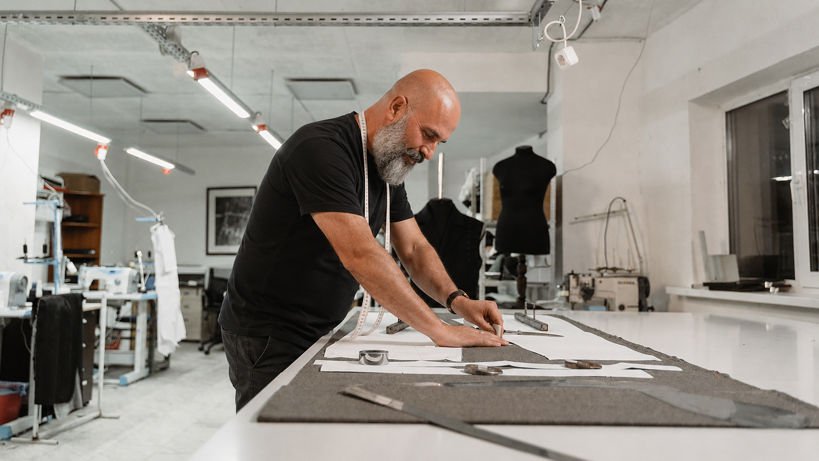 SMALL-BATCH CUT AND SEW ITALY