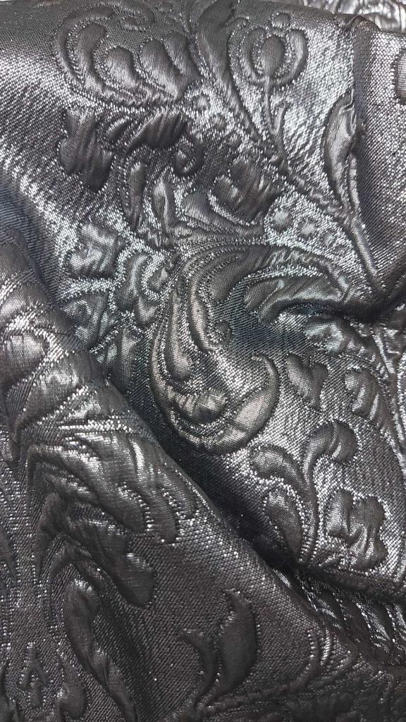 Jacquard cloque fabric with a raised three dimensional woven surface   art TRICASE jacquard cloqued three dimensional woven surface   art TRICASE   ARNIA TEXTILE FASHION   Italian Sustainable Luxury